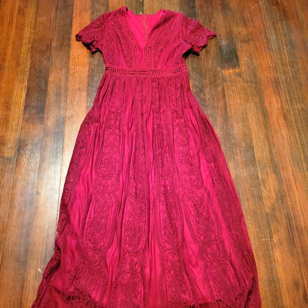 Lace maxi dress